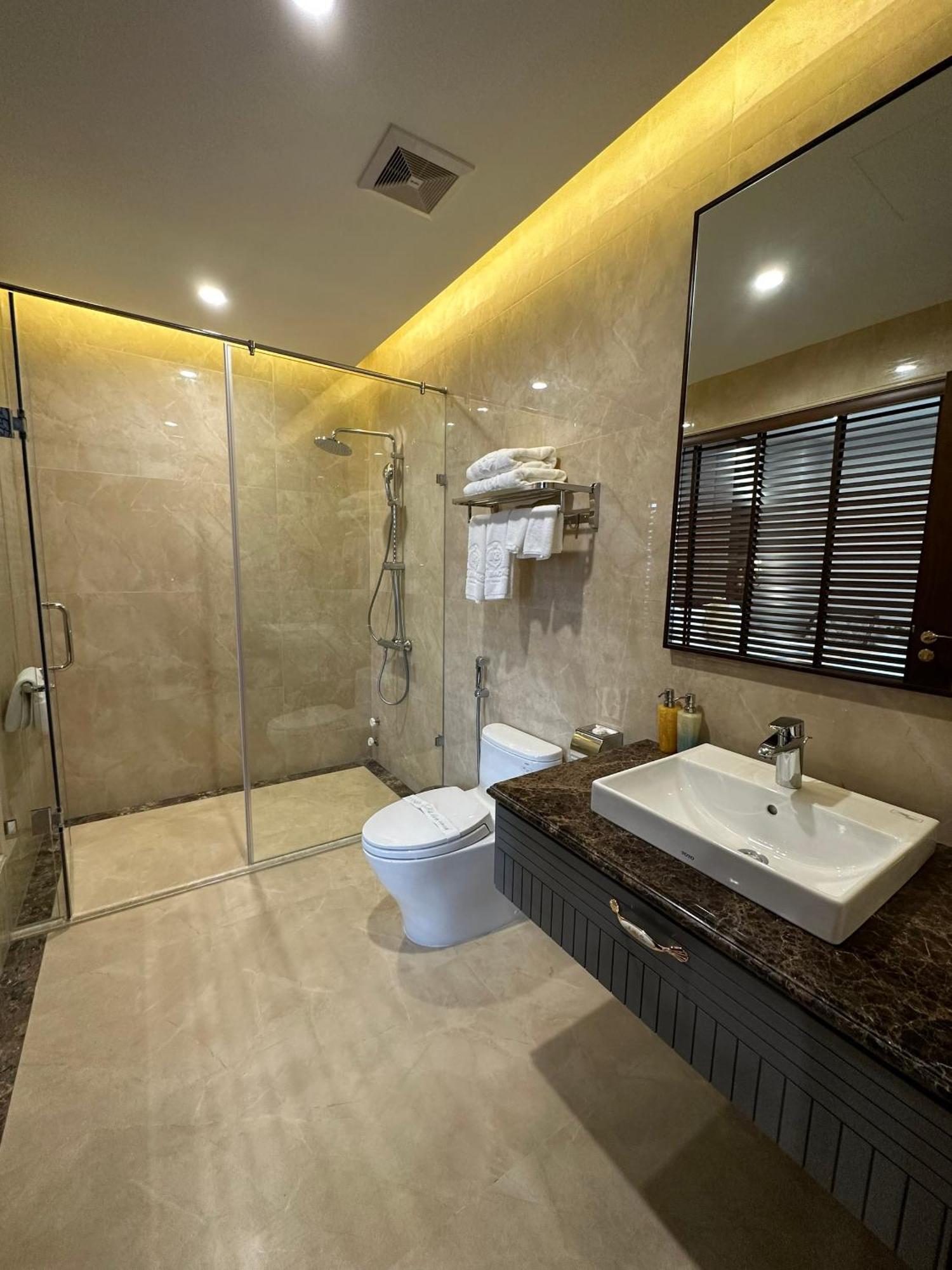 Kinh Bac Palace Hotel Bắc Ninh Buitenkant foto